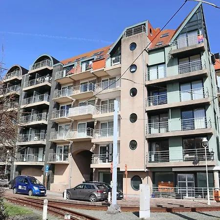 In Near The Beach, Cleaning Included Ньивпорт